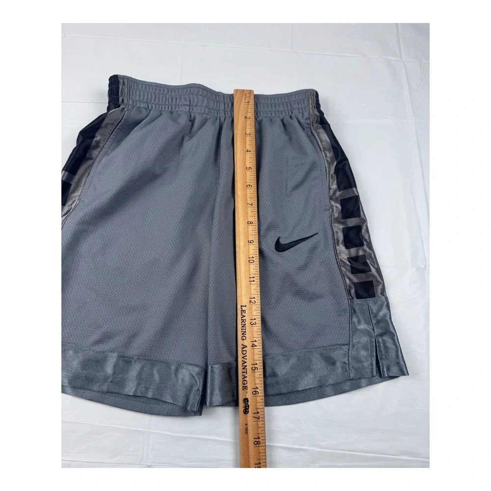 Nike Boys Dri-Fit Basketball Shorts Grey Black Big Kids Size Medium